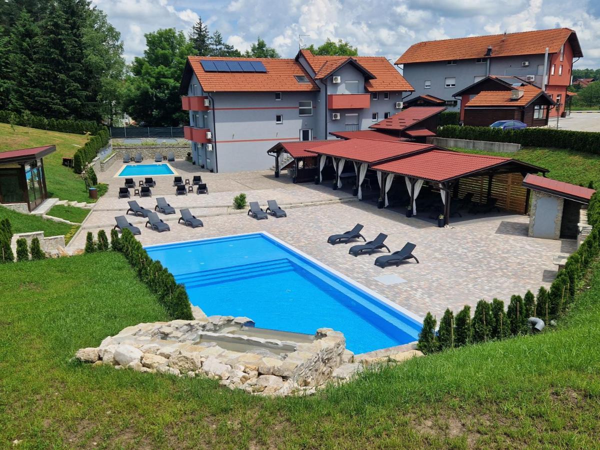 Plitvice Palace Grabovac  Luaran gambar