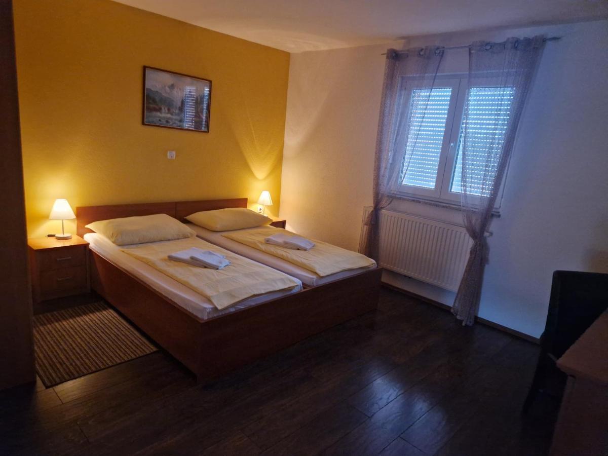 Plitvice Palace Grabovac  Luaran gambar