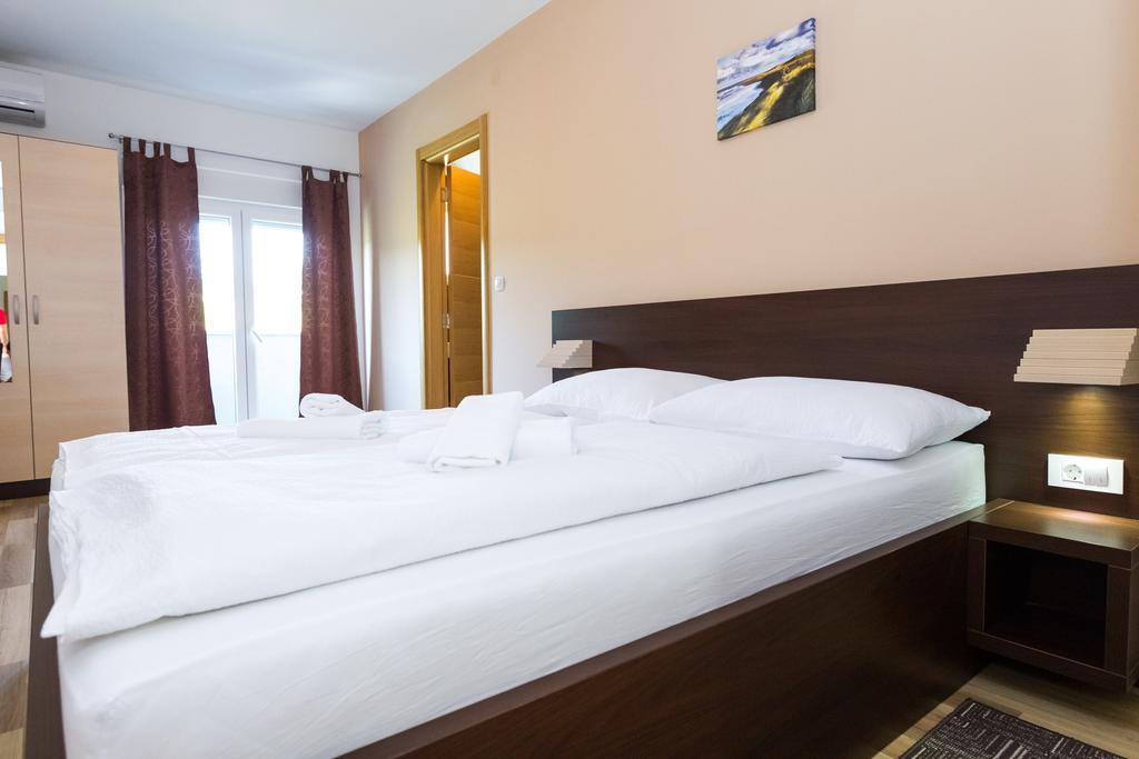 Plitvice Palace Grabovac  Luaran gambar